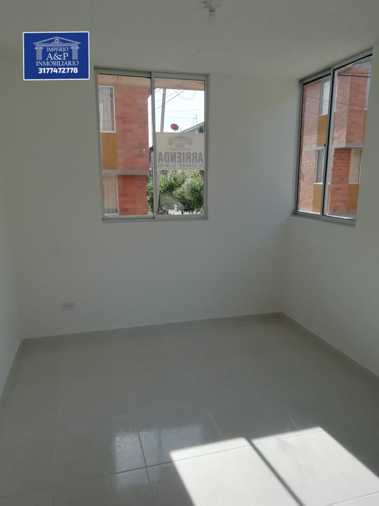 SE ARRIENDA CASA EN URBANIZACIÓN. - Imagen 1