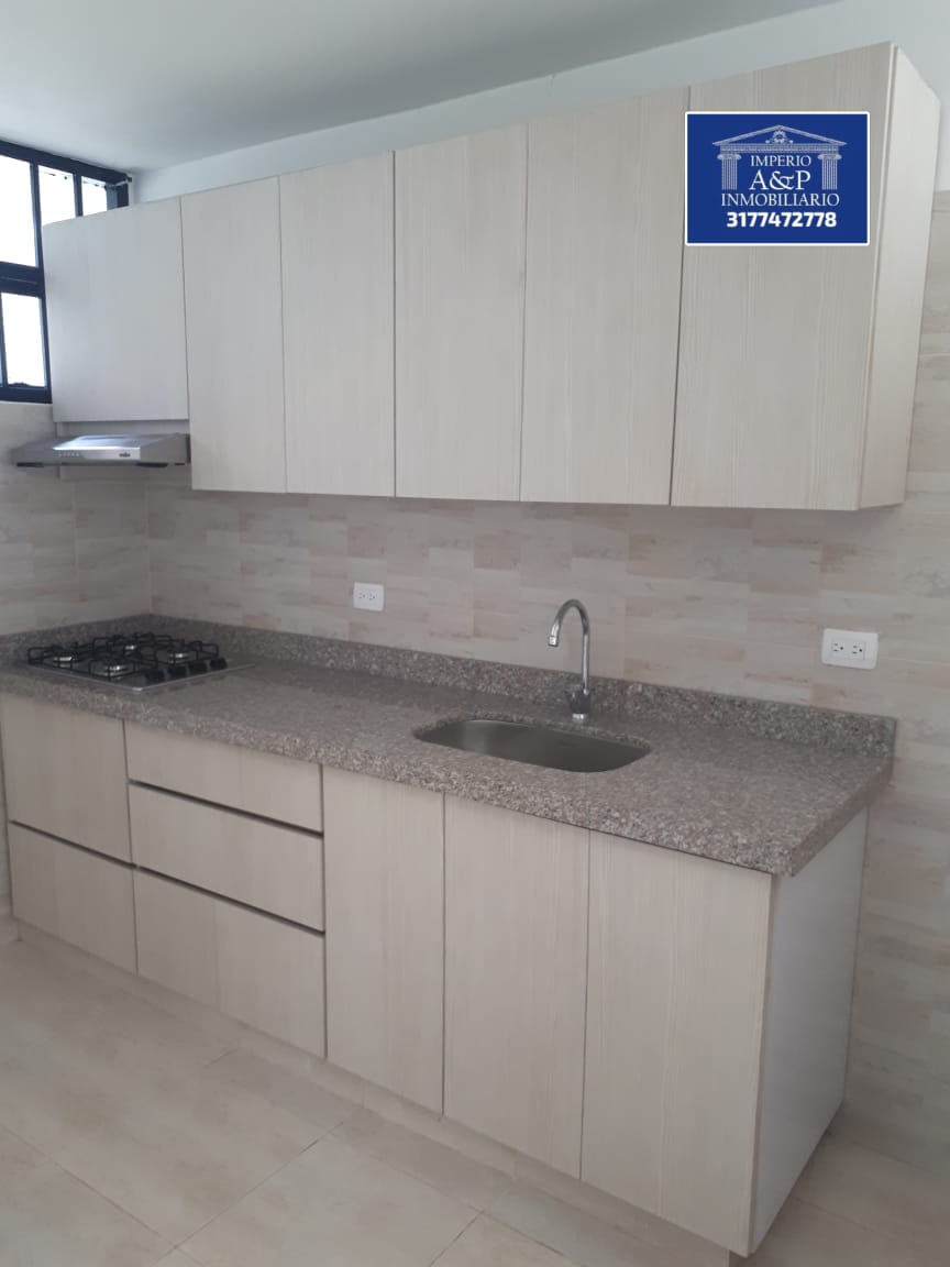 SE ARRIENDA CASA COMERCIAL - Imagen 4