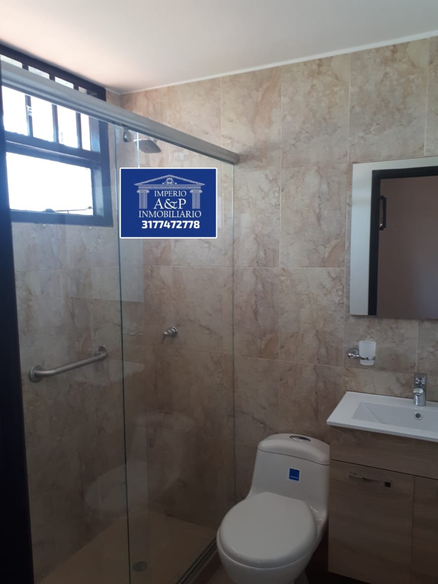 SE ARRIENDA CASA COMERCIAL - Imagen 9