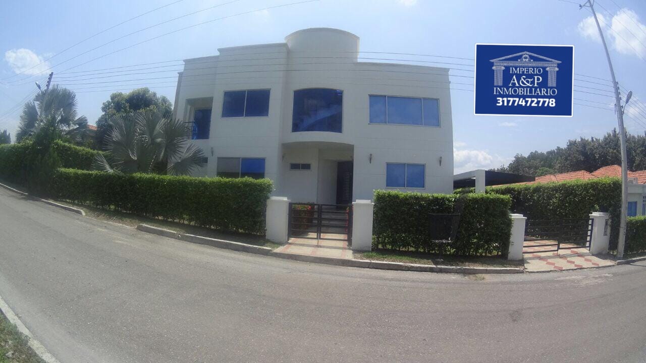 SE VENDE CASA CAMPESTRE EN EL CARMEN DE APICALA