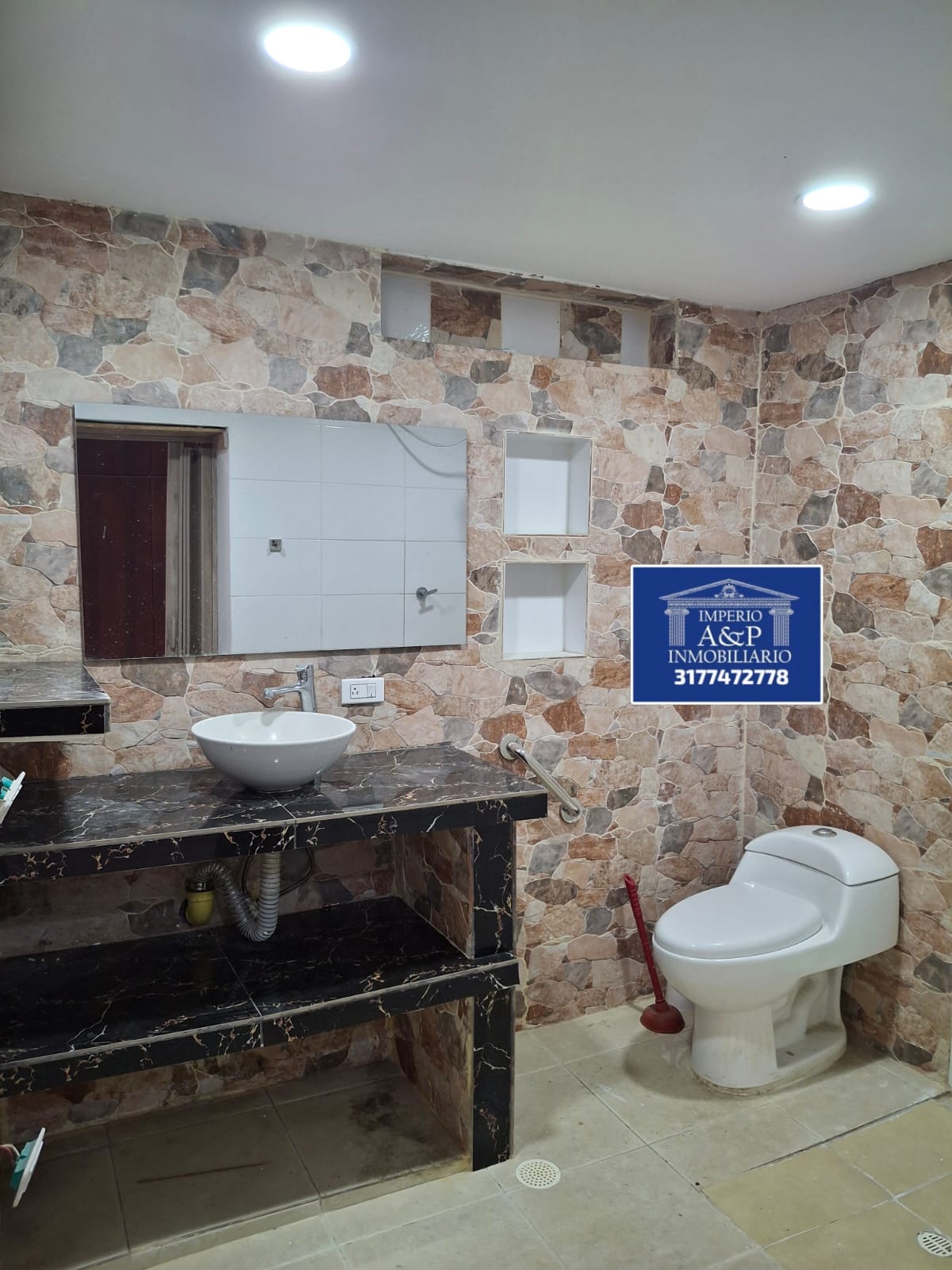 SE ARRIENDA CASA CON LOCAL Girardot - Imagen 9