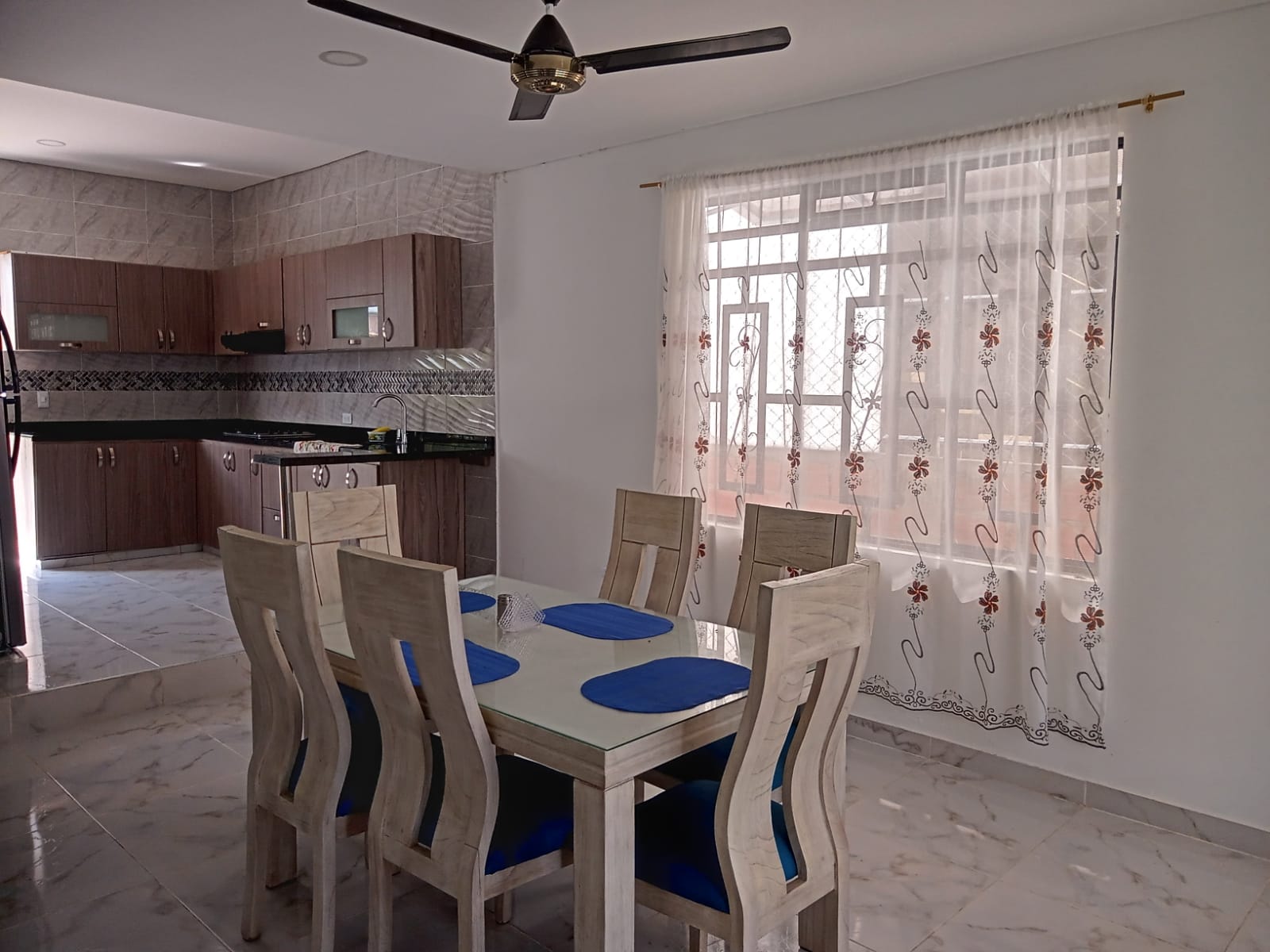 SE VENDE CASA CAMPESTRE AMOBLADA EN RICAURTE CUNDINAMARCA - Imagen 7