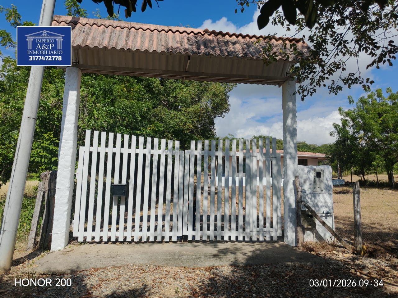 SE VENDE CASA CAMPESTRE EN RICAURTE CUNDINAMARCA