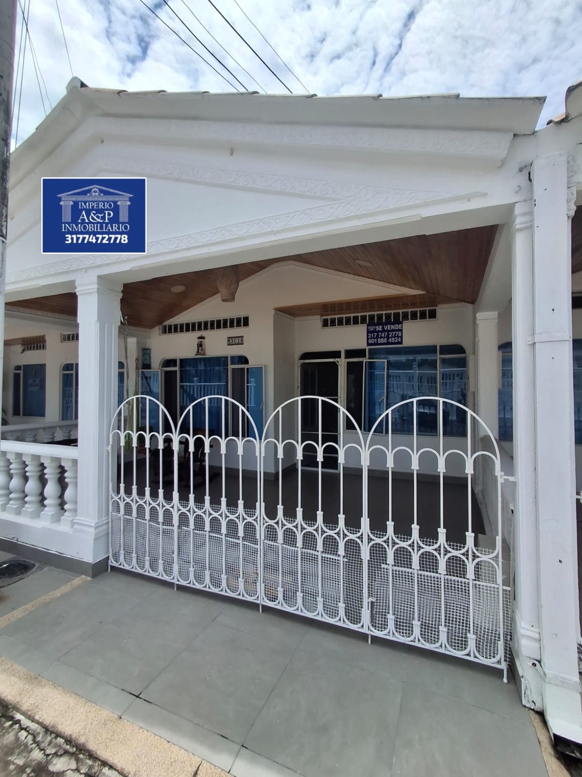 SE VENDE CASA EN CONJUNTO GIRARDOT CUND.