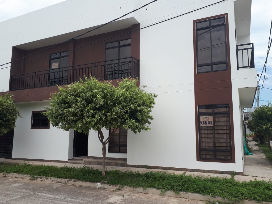 SE VENDE CASA EN GIRARDOT CUND.