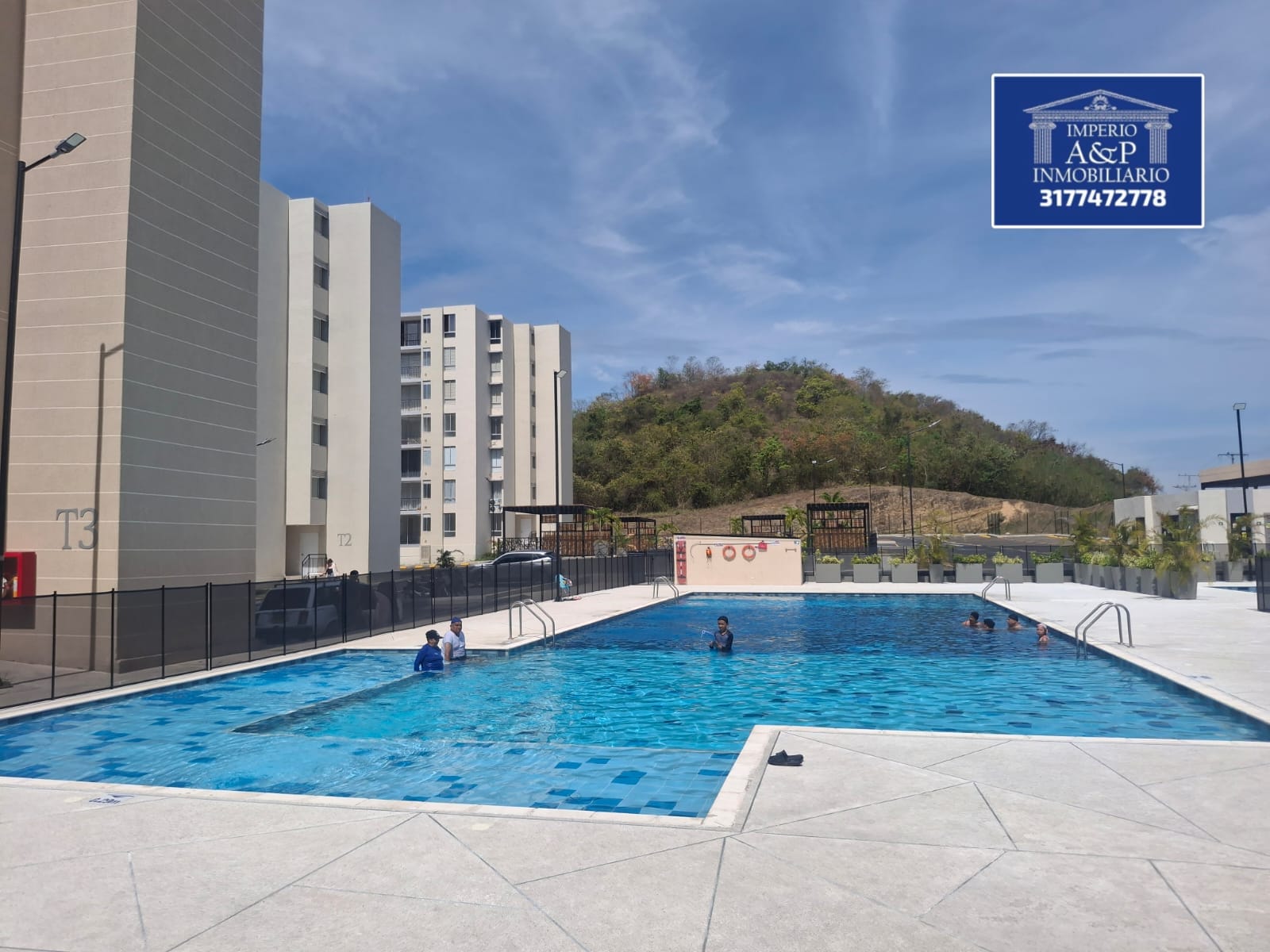 SE ARRIENDA APARTAMENTO EN CONJUNTO RICAURTE (CUND)